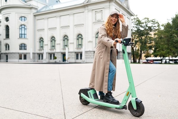 Pourquoi choisir un scooter électrique pour vos trajets quotidiens ?