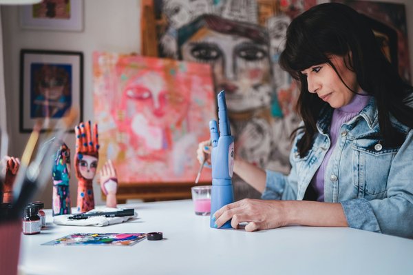 Tableaux modernes monochromes : élégance et audace réunies