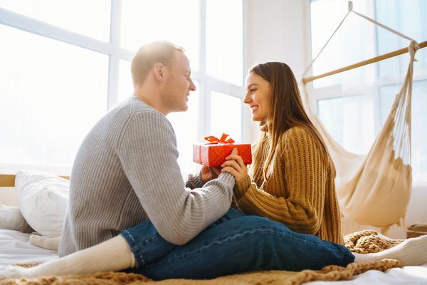 Cadeaux pour couples : idées pour des moments magiques ensemble